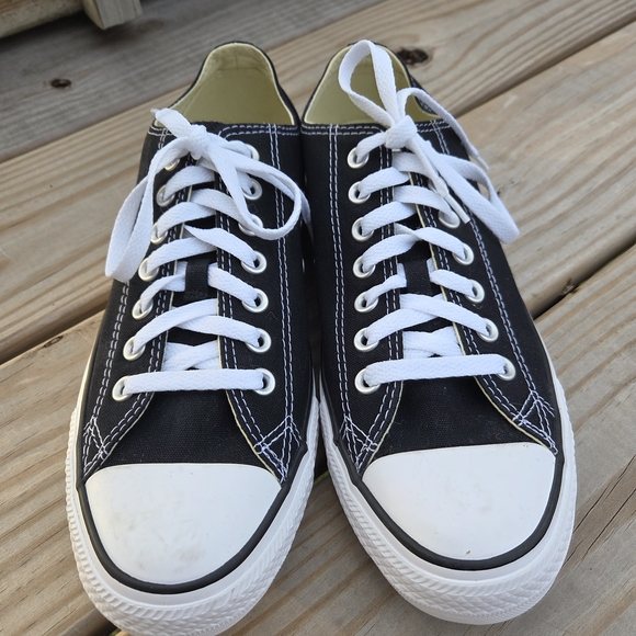 Men's Lowtop Converse Black and White Size 8.5 - Picture 12 of 13